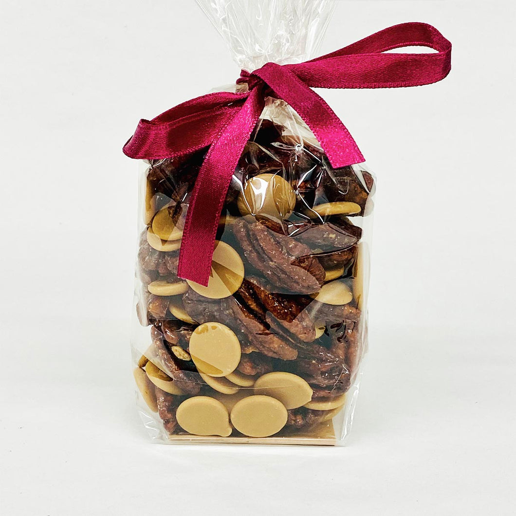 Caramelised Pecans and Caramelised White Chocolate